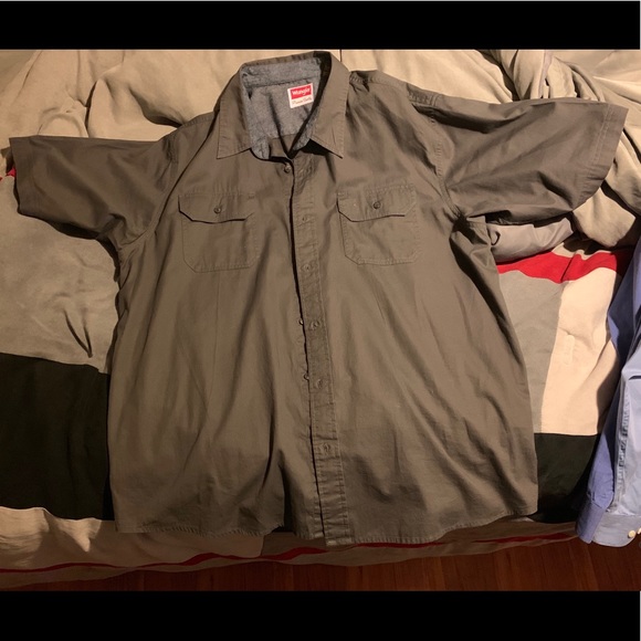 X-LARGE Wrangler BUTTON UP SHIRT - Picture 1 of 3